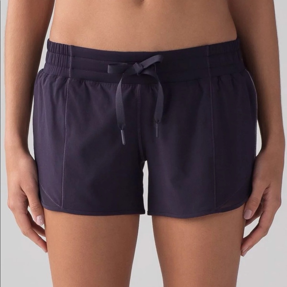 Lululemon hotty Hot Shorts 4 tall